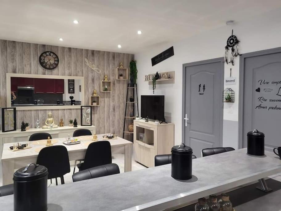 Appartement Chez Graziella Rez-De-Chaussee Calais Exteriör bild